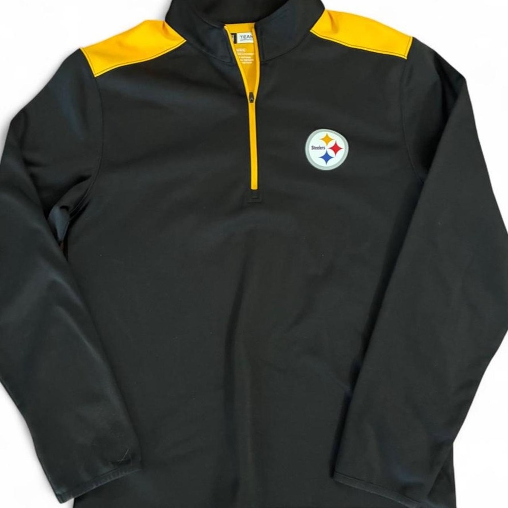 NWOT NFL Team Apparel Pittsburgh Steelers black quarter zip pullover. Men's Med